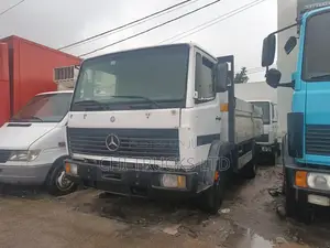 Mercedes Benz Direct German 814 Pickup Truck Short Chassis 7tonnes