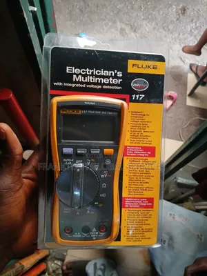 Industrial Fluke Electricians Multimeter 117