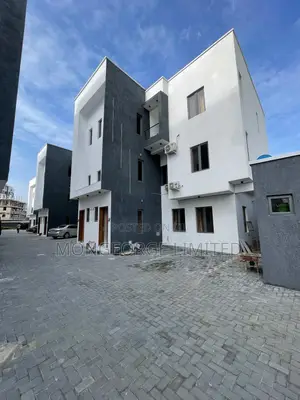 4bdrm Duplex in Lekki Phase 1 for sale