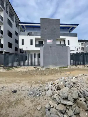 3bdrm Duplex in Lekki Phase 1 for sale