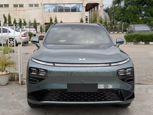 New XPeng G9 EV AWD 2025 Green