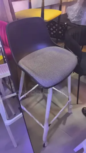 Comfortable Foam Inside Bar Stools