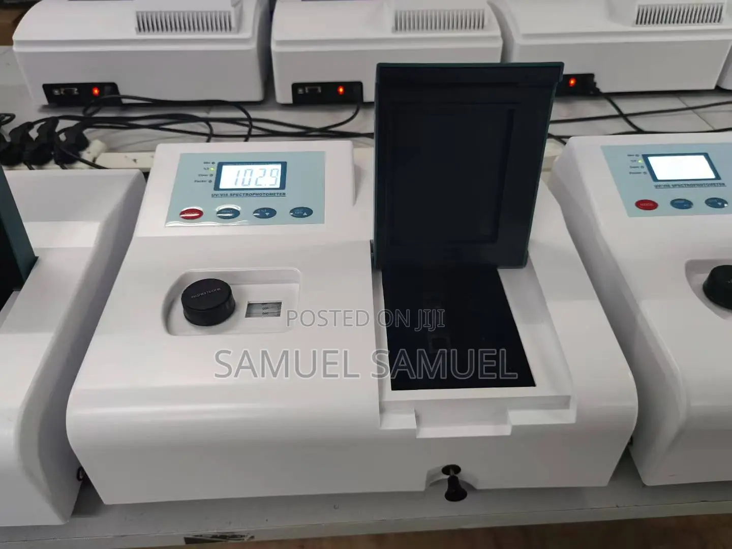 Vis (Model 721)Spectrometer