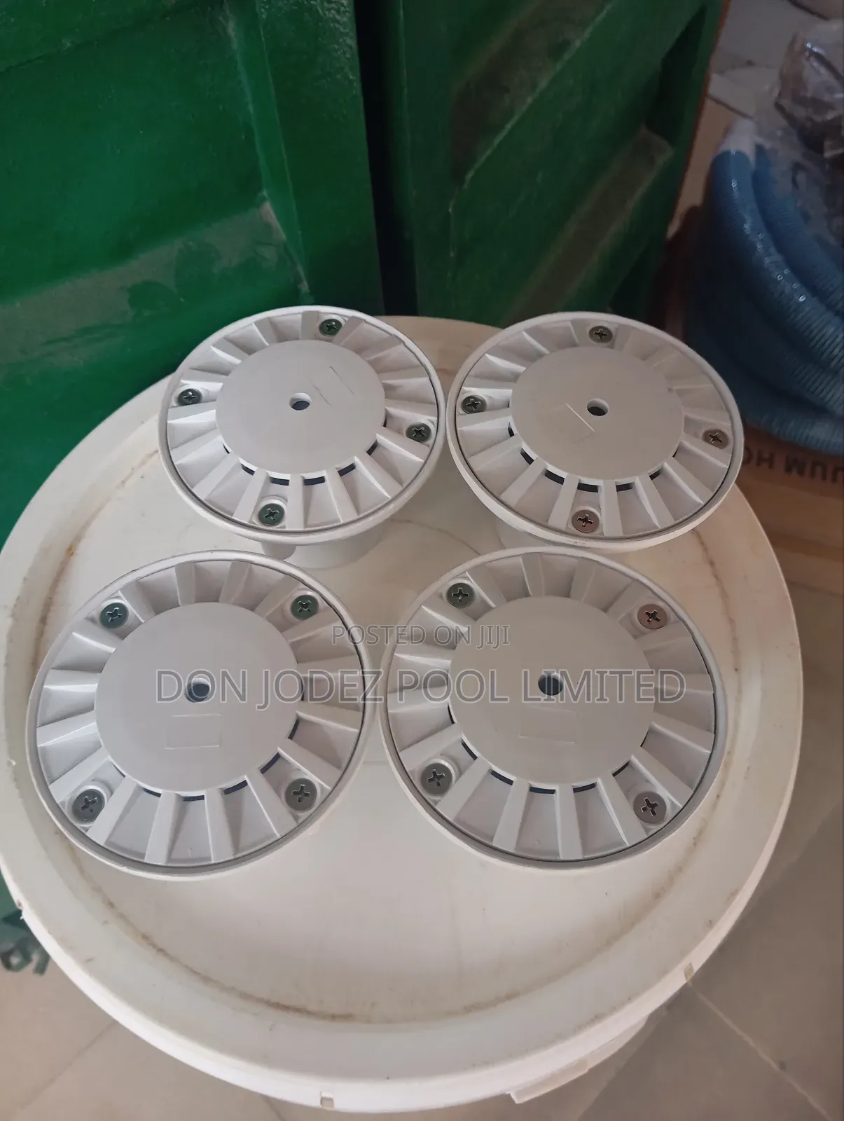 Adjustable Floor Nozzles