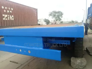Trailer Body Blue 2000