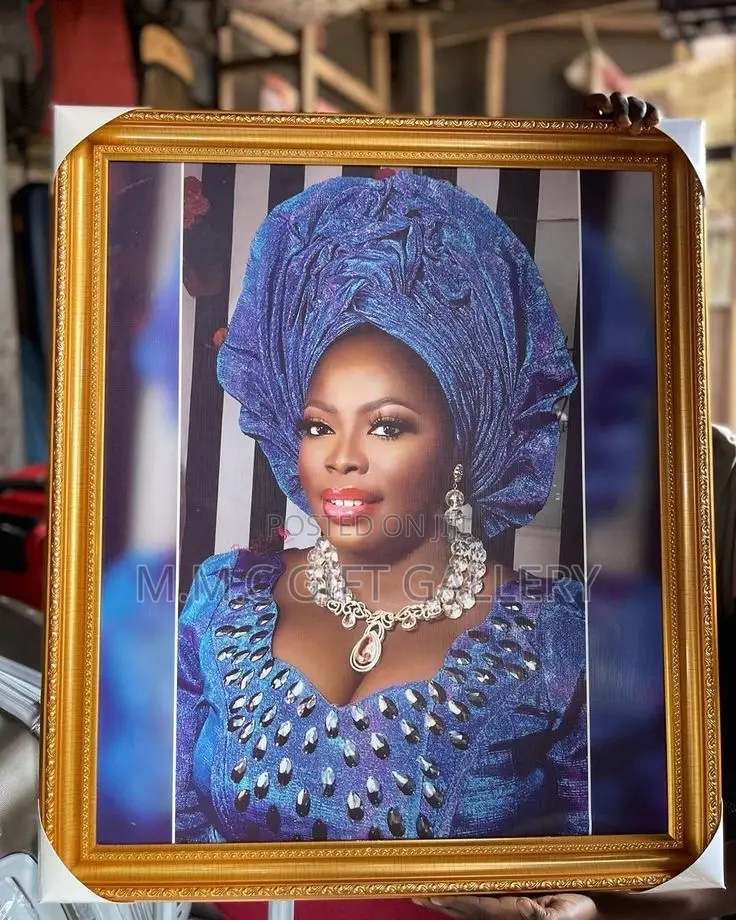 20/24 Enlargement Frame