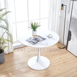 Crossing Leg Chair and Table