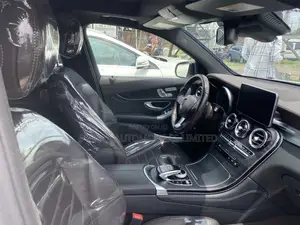 Mercedes-Benz GLC-Class 2017 White