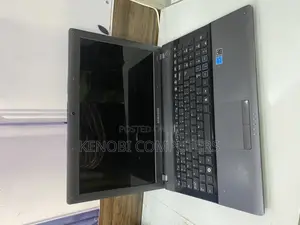 Laptop Samsung RV515 4GB Intel Celeron HDD 320GB