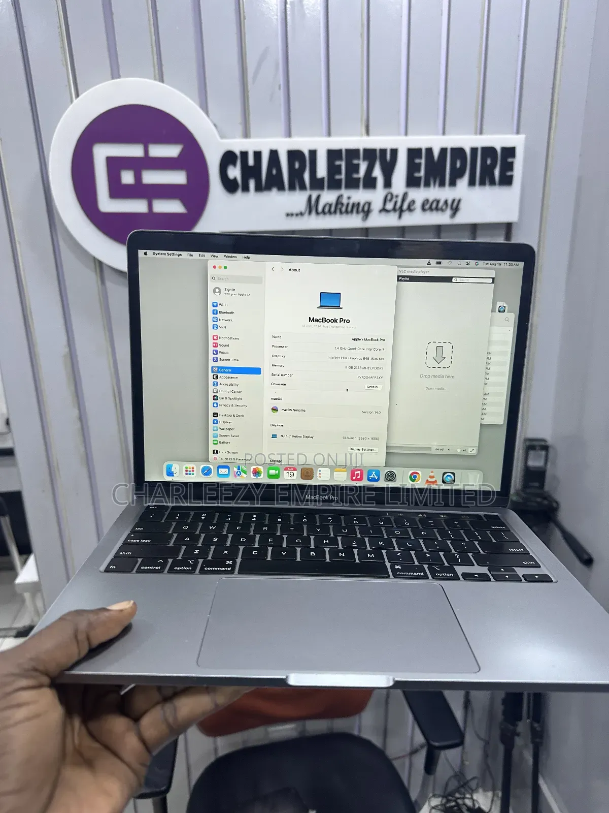 Laptop Apple MacBook Pro 2020 8GB Intel Core I5 SSD 256GB