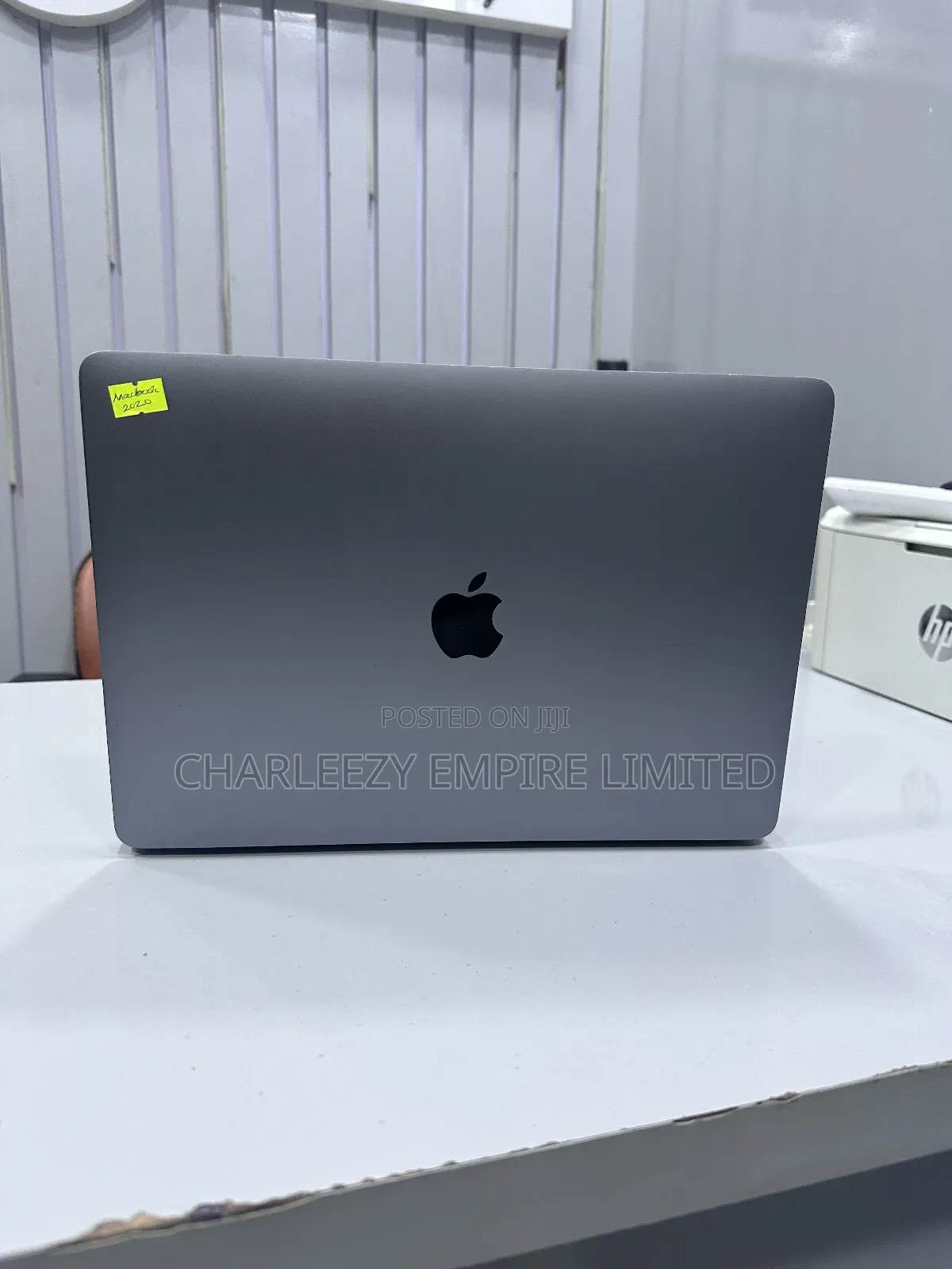 Laptop Apple MacBook Pro 2020 8GB Intel Core I5 SSD 256GB