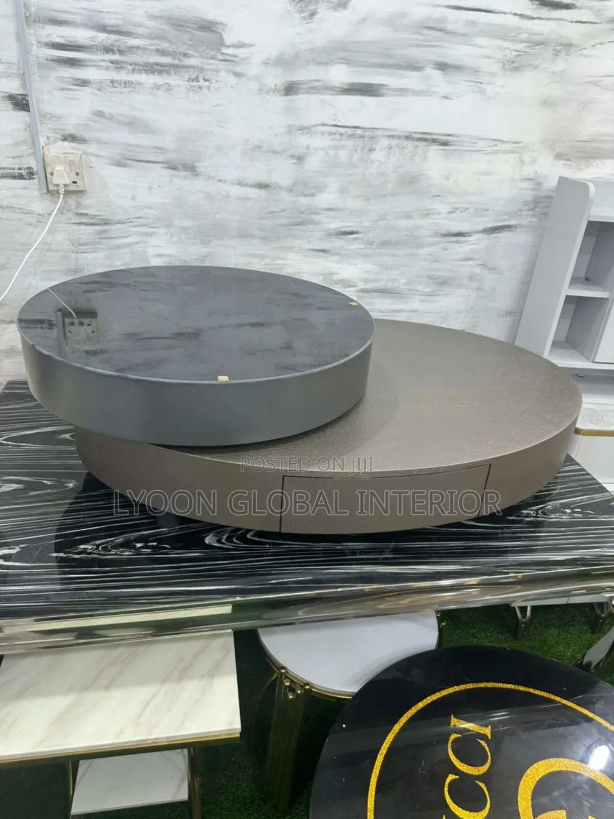 Adjustable Center Table Set