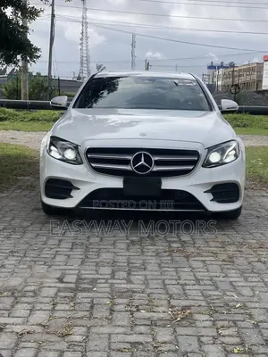 Mercedes-Benz E300 4Matic AWD Sedan (2.0L 4cyl 9A) 2017 White