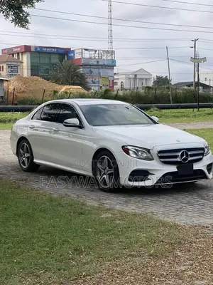 Mercedes-Benz E300 4Matic AWD Sedan (2.0L 4cyl 9A) 2017 White