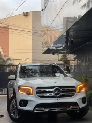 Mercedes-Benz GLB-Class GLB 200 4MATIC 2021 White