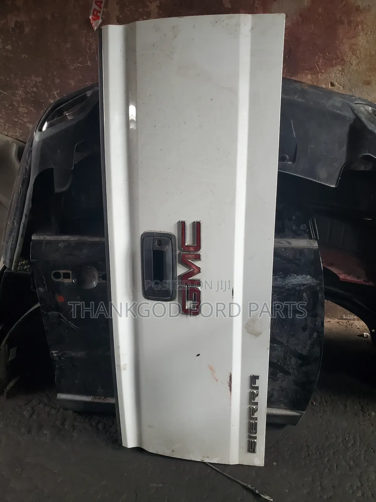 Boot GMC Sierra
