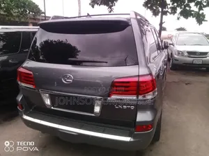 Lexus LX 570 AWD 2016 Gray