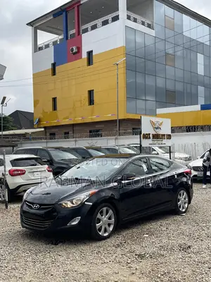 Hyundai Elantra Limited 4dr Sedan (1.8L 4cyl 6A) 2014 Black