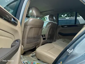 Mercedes-Benz M Class ML350 4MATIC 4dr SUV AWD (3.5L 6cyl 7A) 2015 Gray