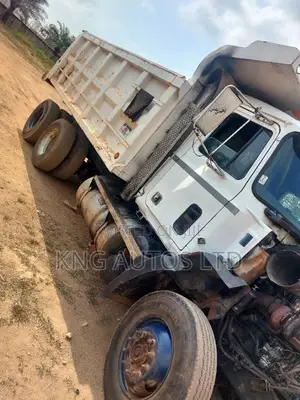 Mack Distress Sale