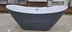 Ribbed Exterior Freestanding Bathtub