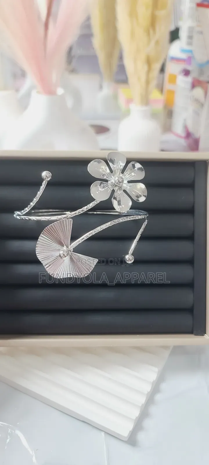 Silvery Beautiful Arm Bangle