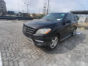 Mercedes-Benz M Class ML350 4MATIC 4dr SUV AWD (3.5L 6cyl 7A) 2014