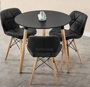 Unique Wooden Leg Dinning Table and Chairs