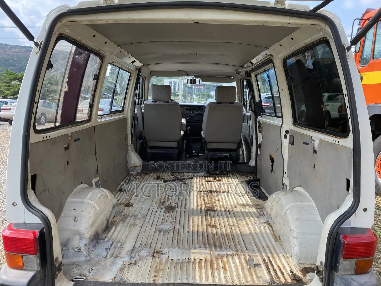 Volkswagen Transporter 2000 White