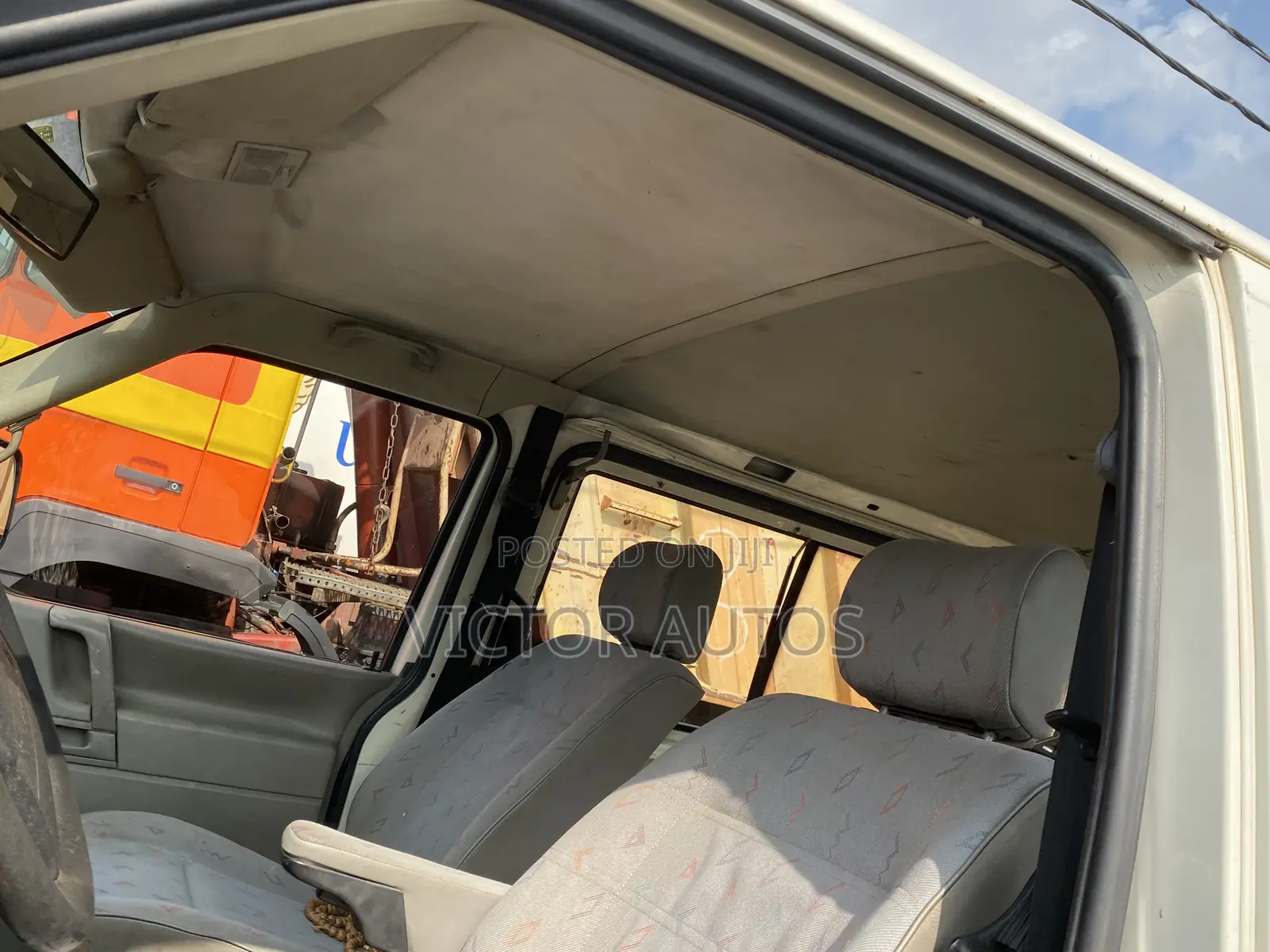 Volkswagen Transporter 2000 White