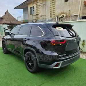 Toyota Highlander Limited 4x4 V6 (3.5L 6cyl 8A) 2017 Black