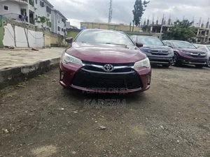 Toyota Camry SE 4dr Sedan (2.5L 4cyl 6A) 2017 Burgundy