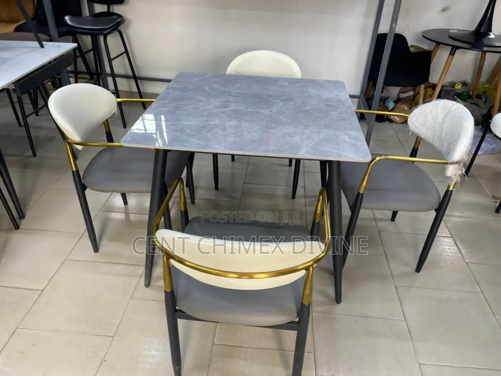 Square Table 4 Seater Dinning