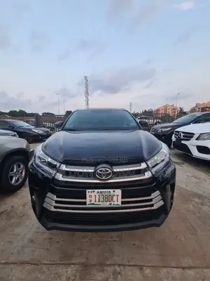 Toyota Highlander XLE V6 4x4 (3.5L 6cyl 6A) 2016 Black