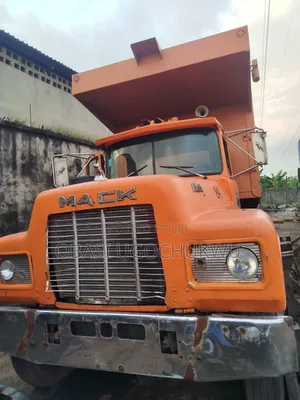 Belgium R Model Mack Tipper Carry Go Work