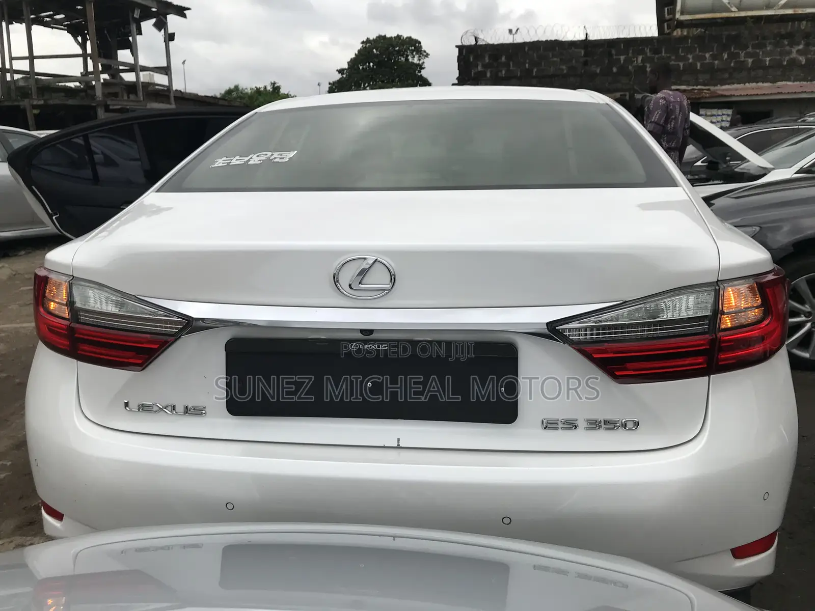Lexus ES 2017 White