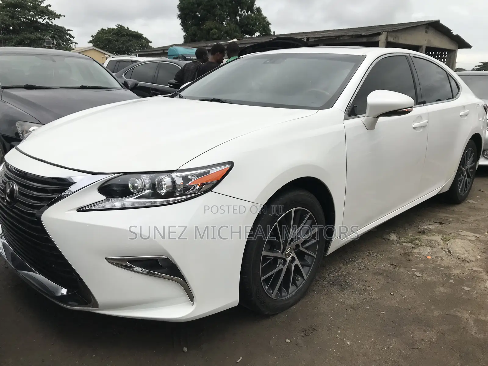 Lexus ES 2017 White