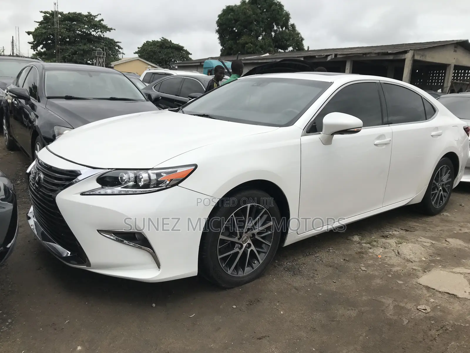 Lexus ES 2017 White