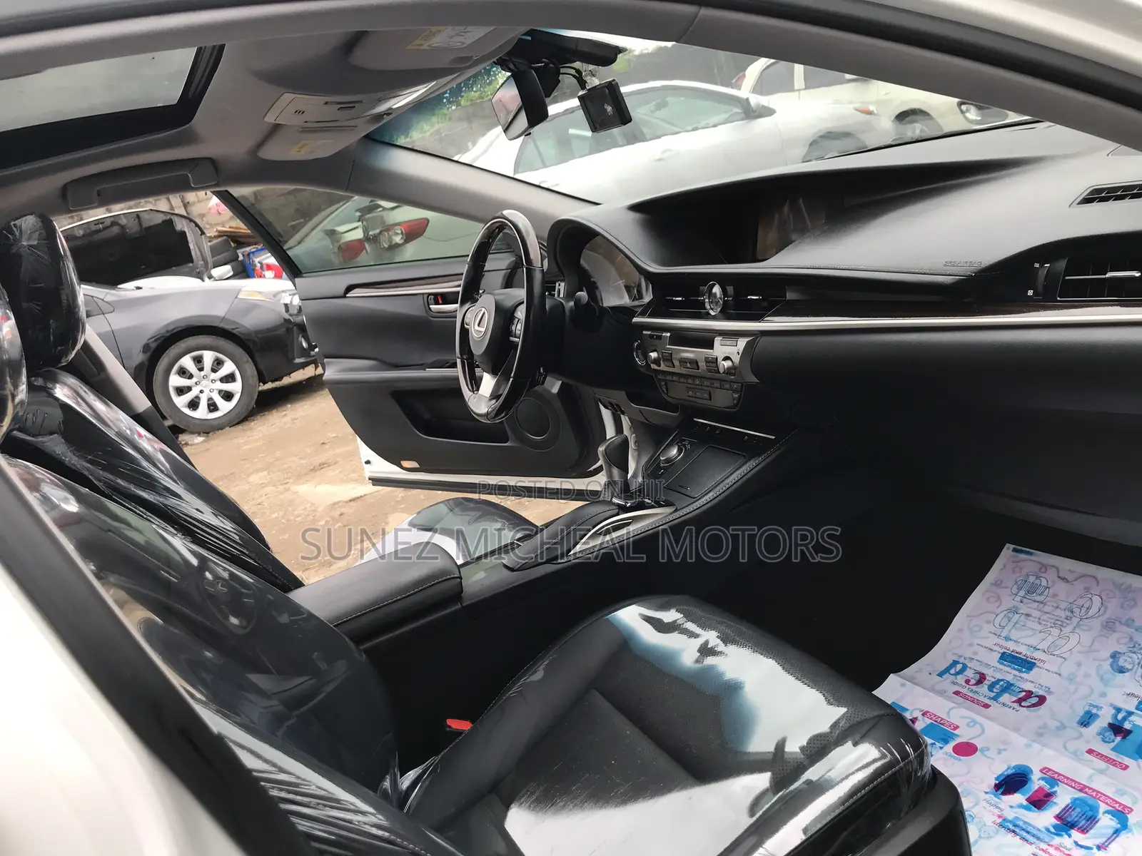 Lexus ES 2017 White