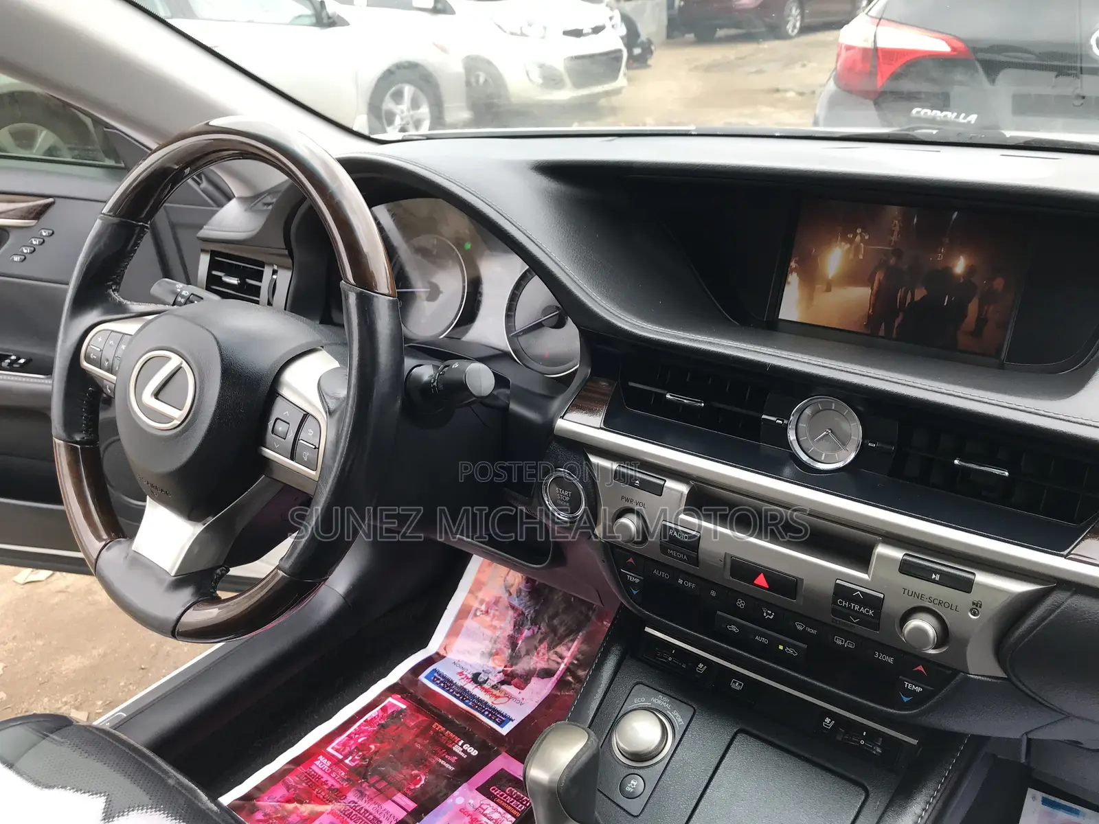 Lexus ES 2017 White