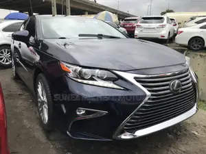 Lexus ES 2017 Blue