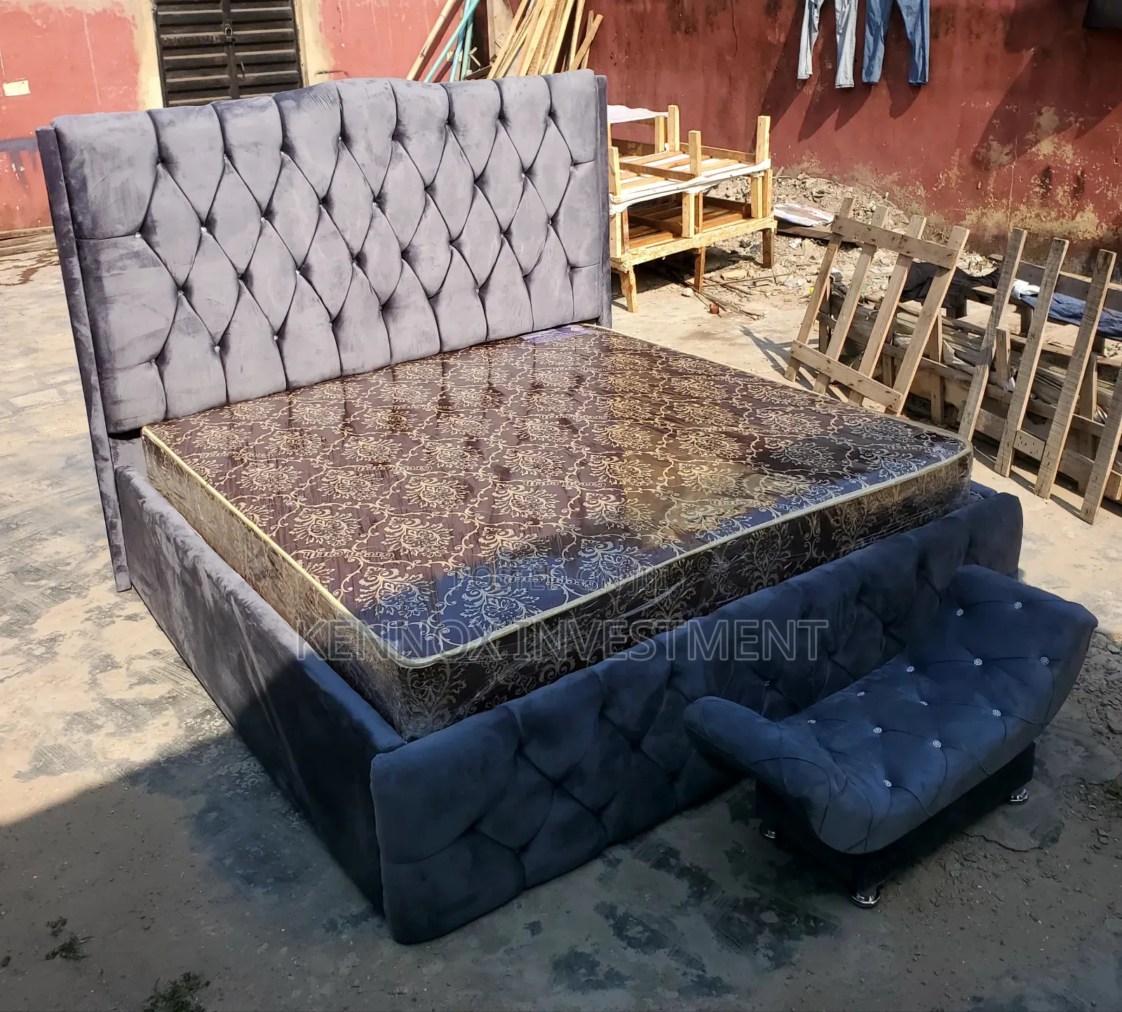 6 by 6 Bedframe Size With a Footrest