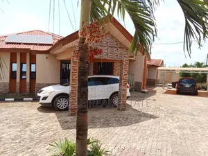 Furnished 6bdrm Bungalow in Abaranje for sale