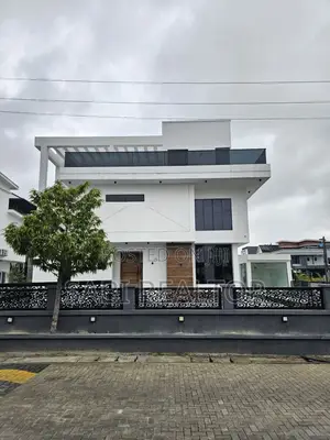 Furnished 5bdrm Duplex in Osapa for sale