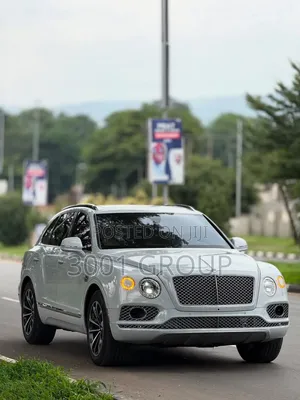 Bentley Bentayga W12 AWD 2017 White