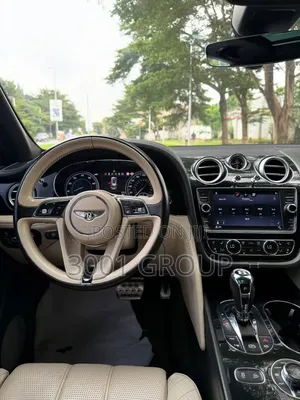 Bentley Bentayga W12 AWD 2017 White