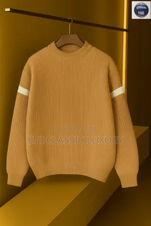 Pure Quality Luxury Men's Cargo Sweatop Well Branded