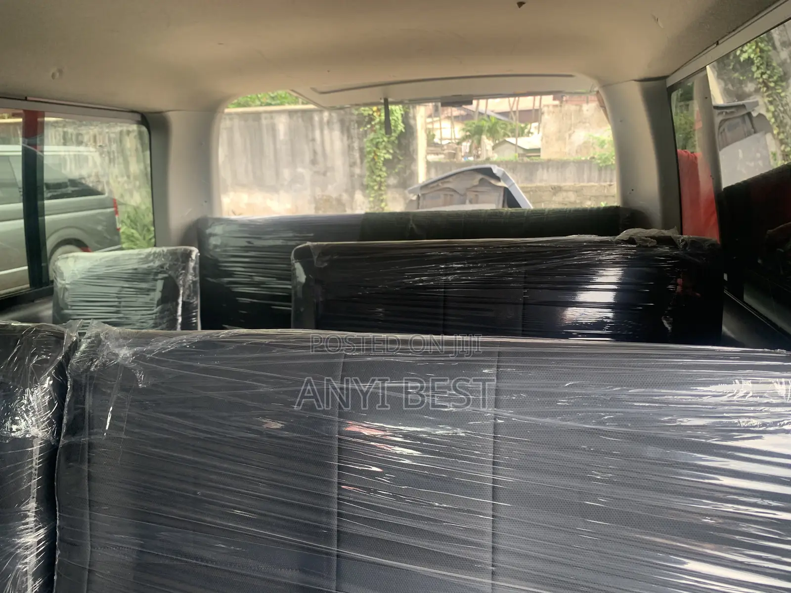 Toyota HiAce 2012 Black