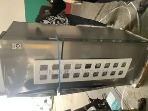 471liters Refrigerator With an Outside Dispenser