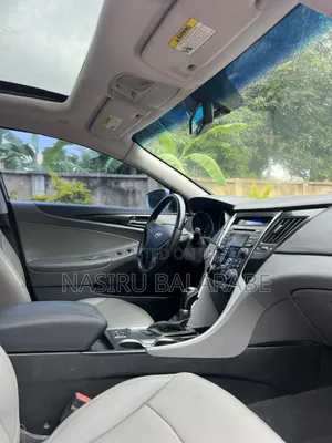 Hyundai Sonata Limited 2.0T Sedan (2.0L 4cyl 6A) 2013 Silver